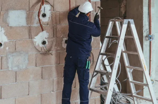 instalación por técnico de luz da terra en Sada